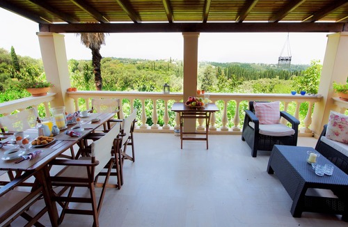 Dafnata Villa | KAMARELLA COUNTRY ESTATE