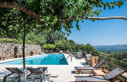 Maheri Apartment | Kamares – a restaured Venetian domain retreat