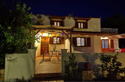 Votsi Villa | Kamelia Villa 1 in Alonissos