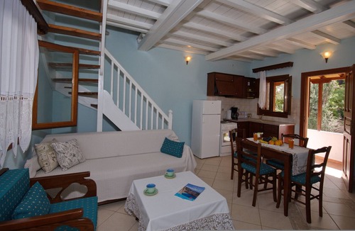 Votsi Villa | Kamelia Villa 4 in Alonissos