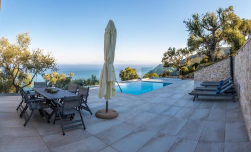 Agios Nikitas Villa | Kampaki Stone Houses