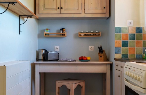 Vatos House | Kapella Apartments