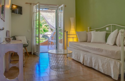 Vatos House | Kapella Apartments