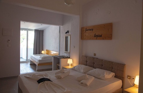 Agios Kirykos Hotel | Kastro Hotel