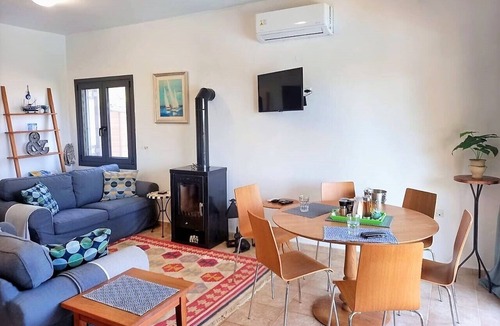 Kefalas Villa | Kefalas, Chania. Great sea views, privacy, & close to tavernas