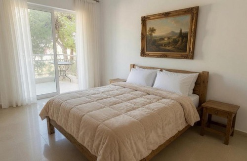 Kineta Apartment | Kineta Prime Suites No8