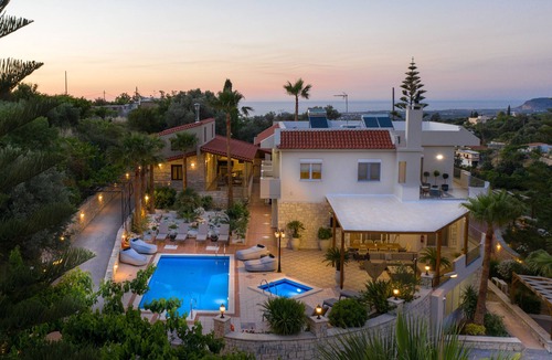 Kirianna Villa | Kipo paradiso stone villa,pool,spa,massage,gym