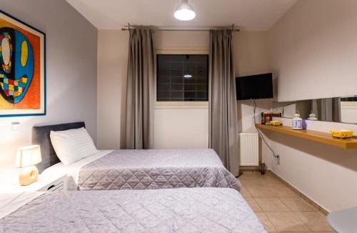 Kitries House | Kitries Summer Getaway - Eden Sandy Suite
