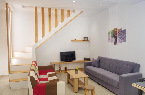 Gazi Apartment | Kleopatra's maisonette