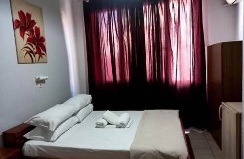 Nikaia-Agios Ioannis Rentis Hotel | Korydallos Hotel