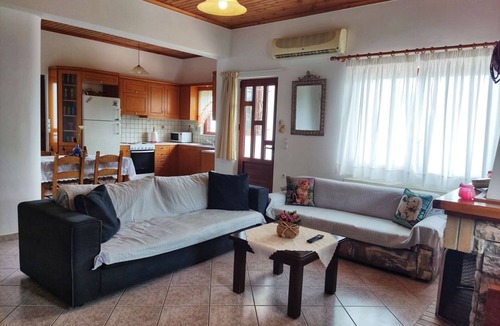 Pemonia Apartment | Koukos House surrounded be nature