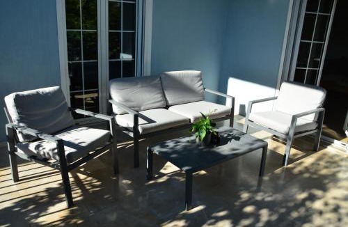 Alimos Apartment | "KREON" Riviera House - Spacious house by the sea