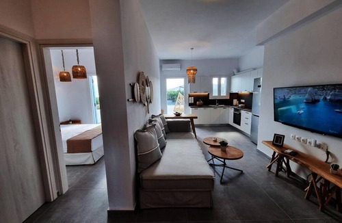 Adamas Villa | Kryni Deluxe Houses