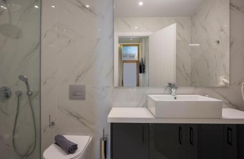 Kolymvari Apartment | Kyma Beach - Delfini Apartment - Jacuzzi - up to 6 guests