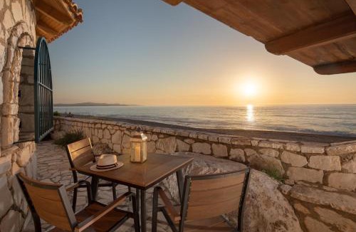 Almiros Beach Apartment | Kyma Suites - adult only accommodation