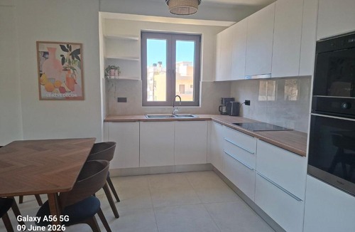 Agios Dimitrios Apartment | Kyomi Suites 2