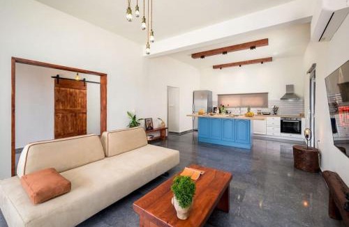 Kalochorafitis House | L'Maya Luxury Villa private pool, 2 Master BD, BBQ