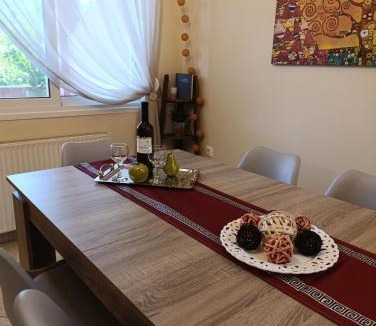 Kanoni Villa | La Corona d' oro