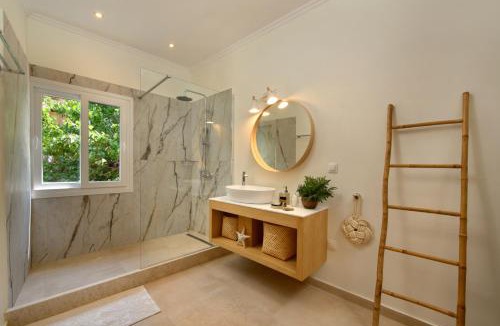 Liapades House | La Maisonette House in the Heart of Liapades Close to Rovinia Beach & Paleokastritsa