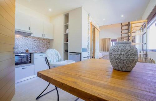Agrilos Apartment | La Perla Di Barla Seafront