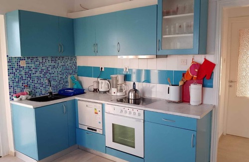 Pylos-Nestoras Apartment | Large, bright vacation apartment right by the sea