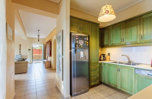 Riglia Villa | Lavender Garden Retreat - Secluded Seaside Getaway