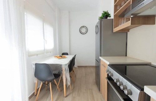 Kalamaria Apartment | Le Plaza, Modern Escape near Thessaloniki Center