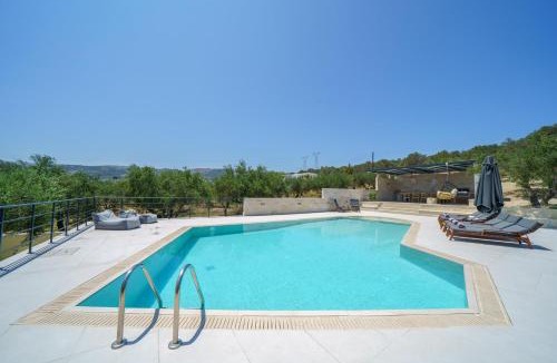 Adele Villa | Lefkothea Villas with Large Pool, BBQ & Playground by Rentado