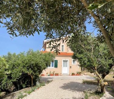 Vilatoria House | Les Oliviers Sunset Villa Sea view on Petani Beach