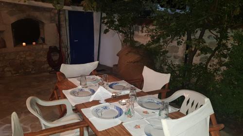 Vatera House | Lesvos Traditional Preserved House