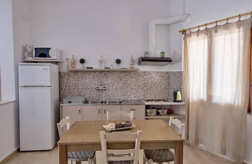 Khondros Apartment | Levanta - Cozy studio 50m from the beach, sleeps 4