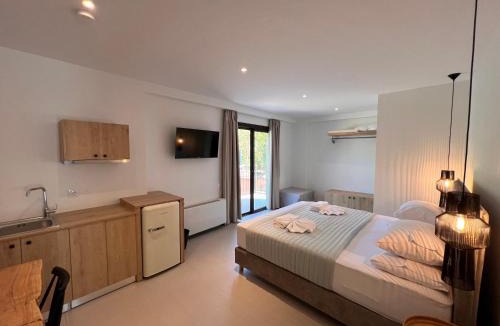 Glyki Hotel | Likno Hotel