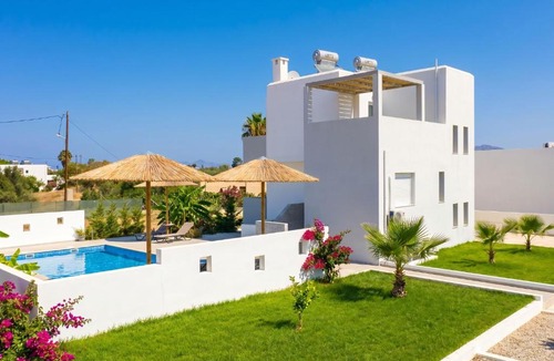 Zipari Villa | Lilu Villa 2 with Private Pool and Seaview