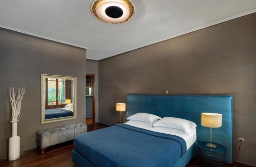 Thissio Villa | Live Your Myth Villa with Acropolis View Plaka
