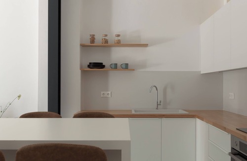 Old Quarter House | Loft 26:Bright,Central,Well tended