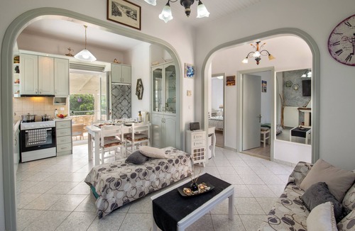 Koutsi Cottage | Loggos Seaview Cottage with Pool