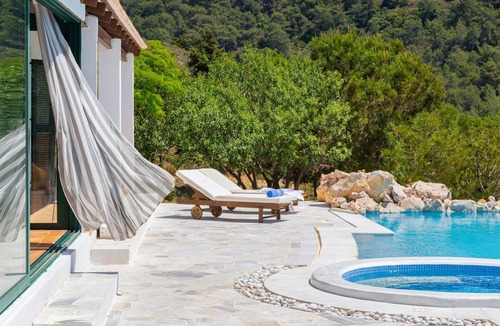 Asklipiio Villa | Los Olivos, · Los Olivos