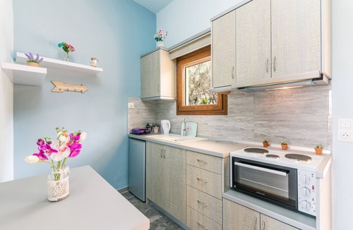 Paramonas Hotel | Loukia Luxury Apartments