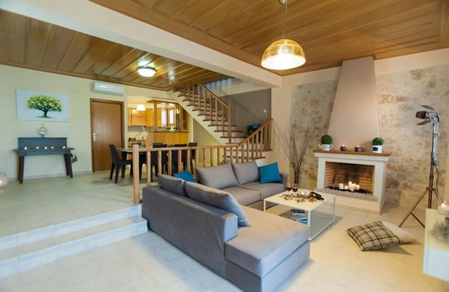 Panormos House | Lovely House in Panormos with Little Garden