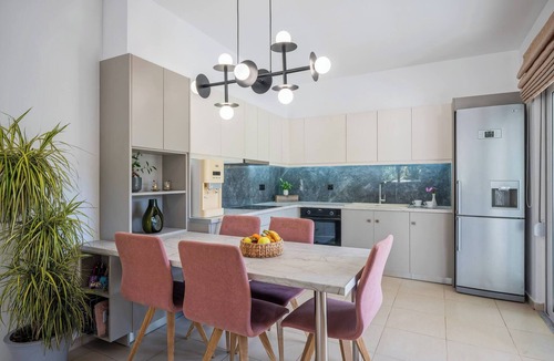 Adele Apartment | Luisa Holiday Home