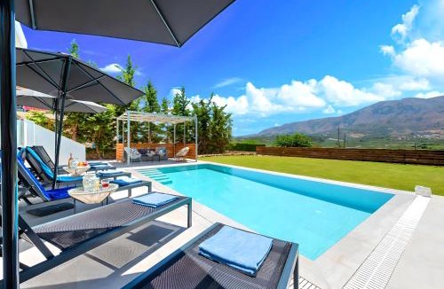 Asprouliani Villa | Luminosa Luxury Villa