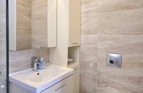 Ishem Apartment | Lura 2 Holiday Homes 127, Lalzit Bay, Albania