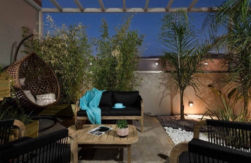 Souda House | Lux 3bd Vacation Home w. Sauna & Rooftop Jacuzzi
