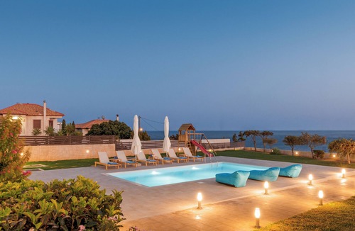 Ierapetra Villa | Luxurious 5-bedroom villa with fitness room and AC in peaceful Ierapetra
