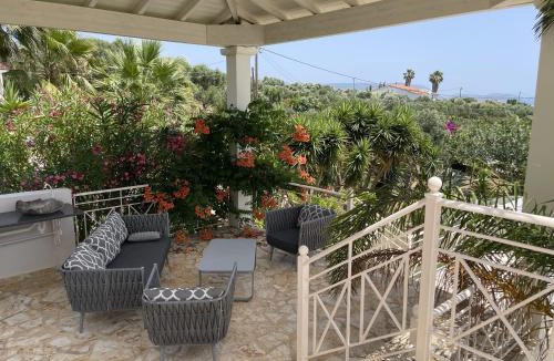 Pylos-Nestoras Villa | Luxurious Villa in Peloponnese with Swimming Pool