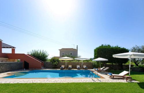 Dassia Villa | Luxury Corfu Villa Villa Lemonia Private Pool