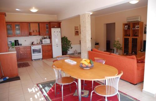 Ammoudara Villa | Luxury Cozy Villa With Garden Near The Sea