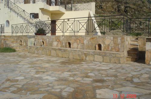 Agia Galini Villa | Luxury Sea View Island Villa with Private Pool and 5 En-Suite Bedrooms