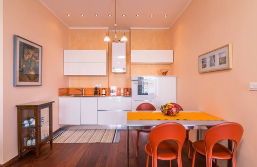 Old Town House | Luxury Seaview Suite Mouragia