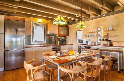 Kato Galatas Villa | Luxury self Catering Artistic Villa close to the Beach